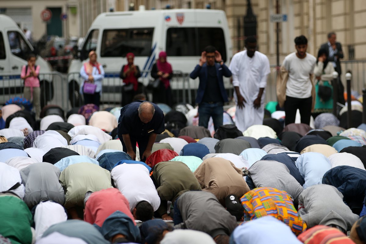 Paris - Moslems - Frankreich: Islamisierung